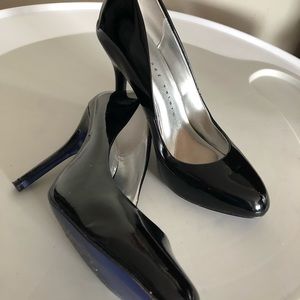 Martinez Valero Black Patent Leather Pumps